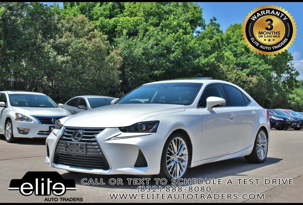 2017 LEXUS IS