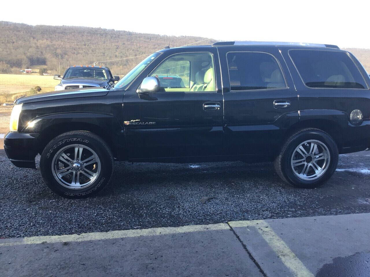 2005 CADILLAC Escalade