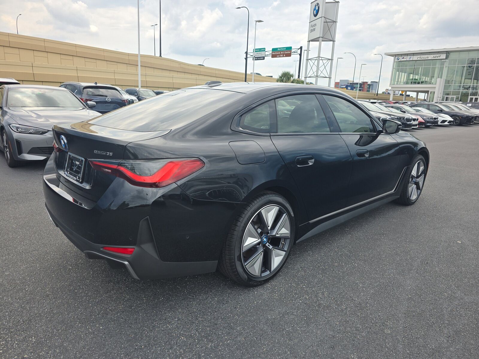 2023 BMW i4