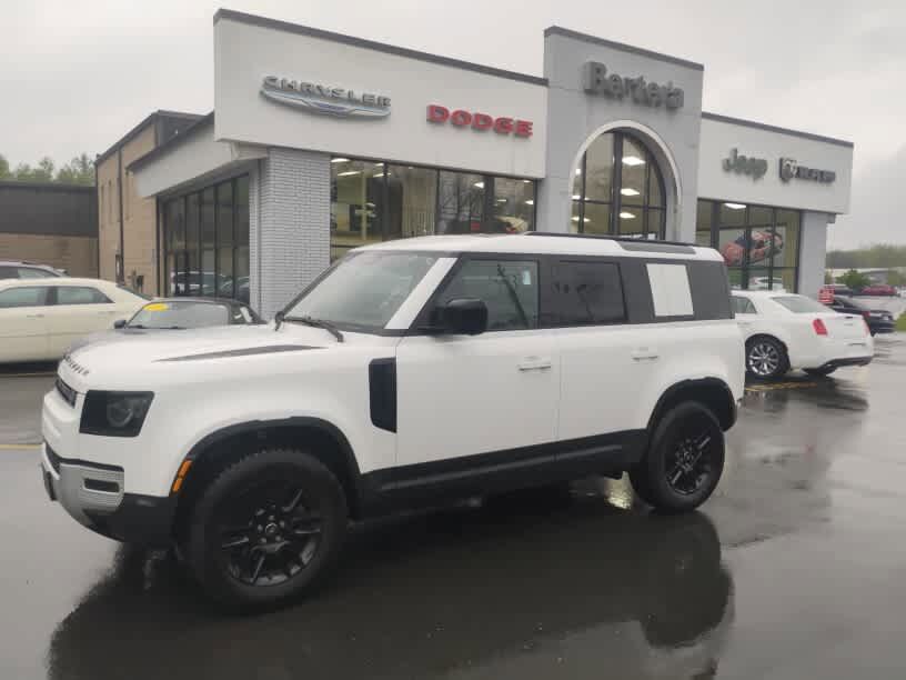 2025 LAND ROVER Defender