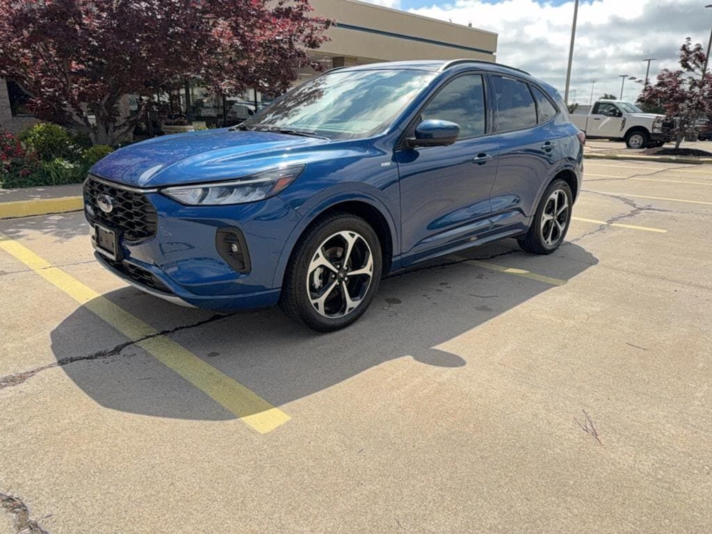 2023 FORD Escape