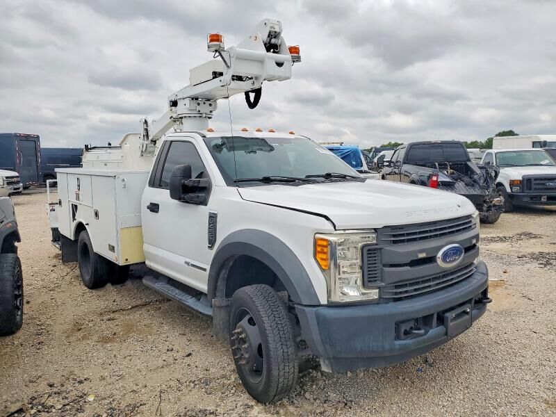 2017 FORD F-450