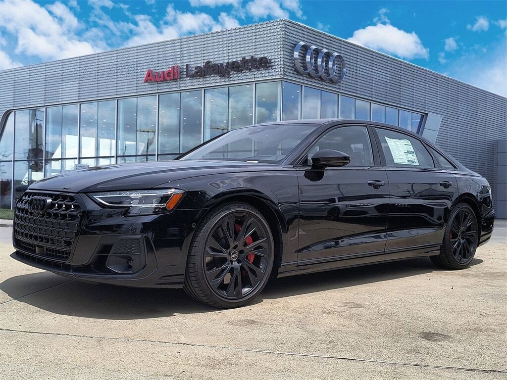 2025 AUDI S8