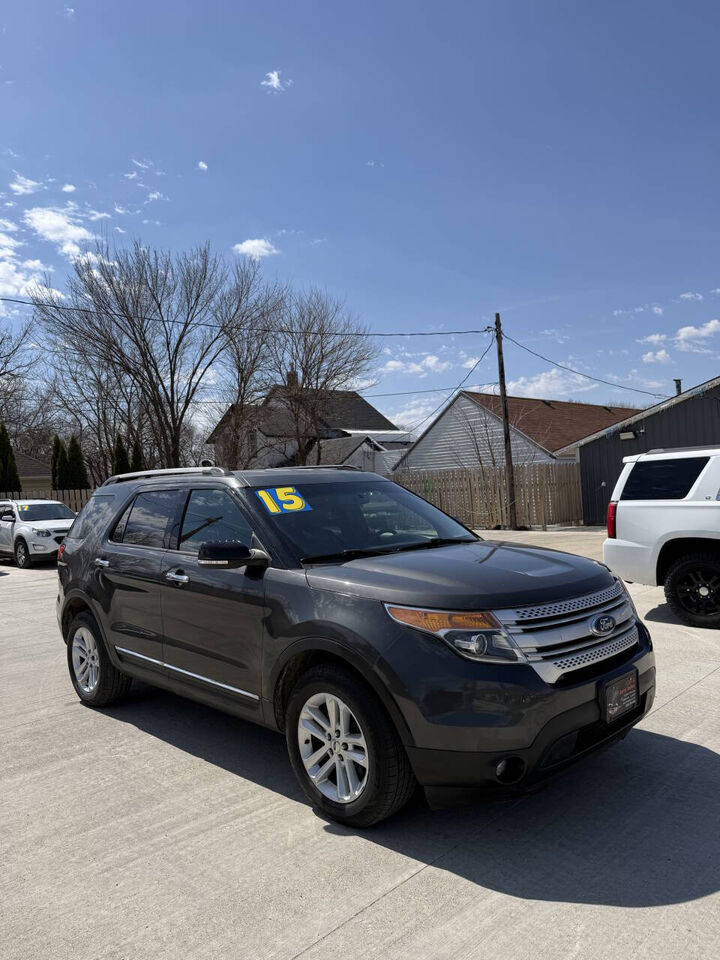 2015 FORD Explorer