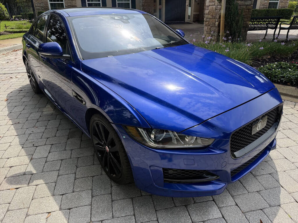 2017 JAGUAR XE