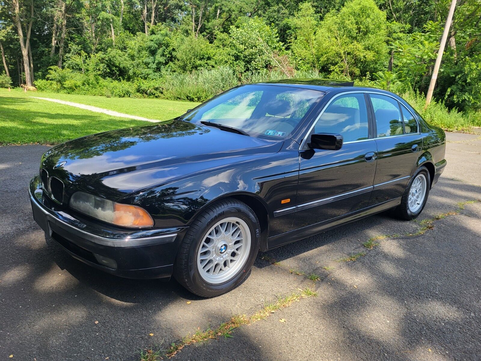 BMW 528i
