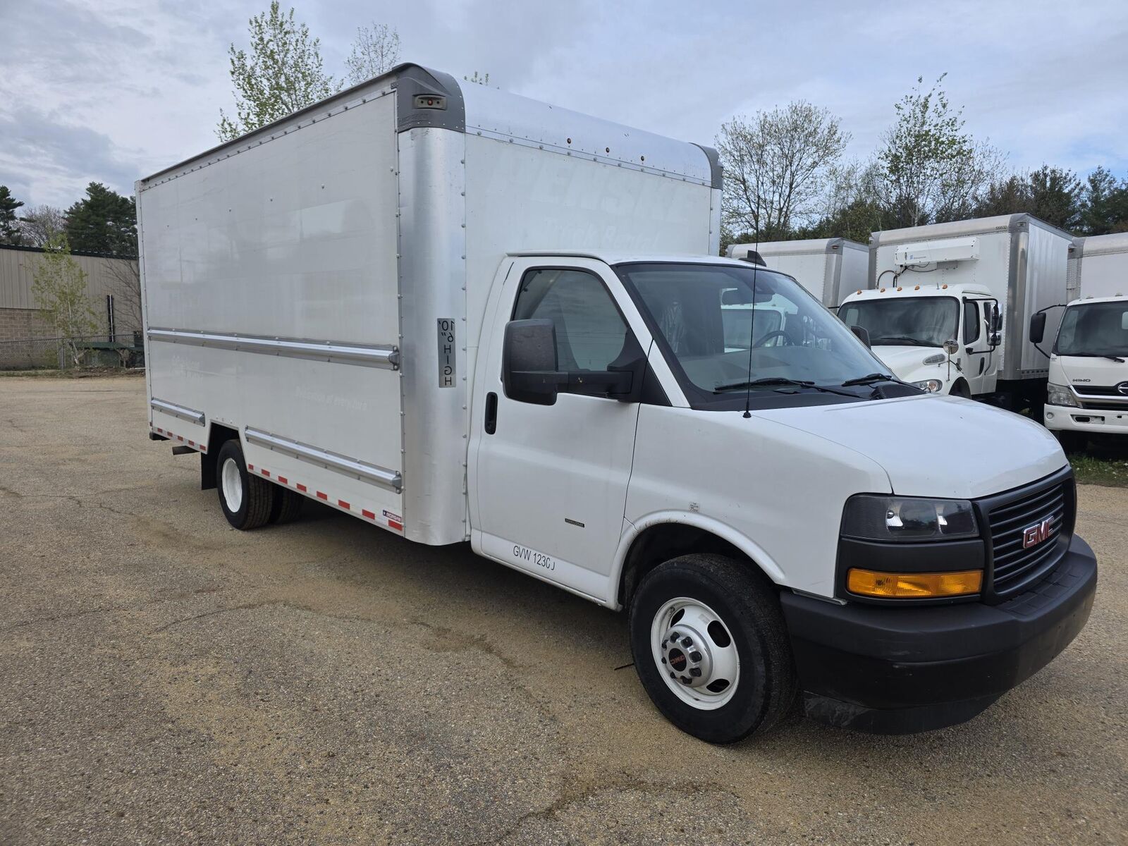 2021 GMC Savana