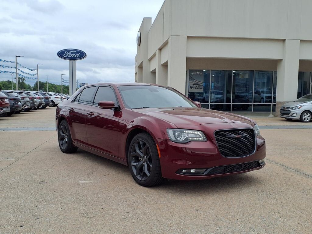 2023 CHRYSLER 300