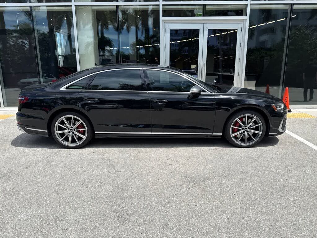 2023 Audi S8