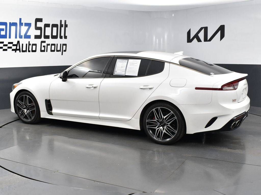 2022 KIA Stinger