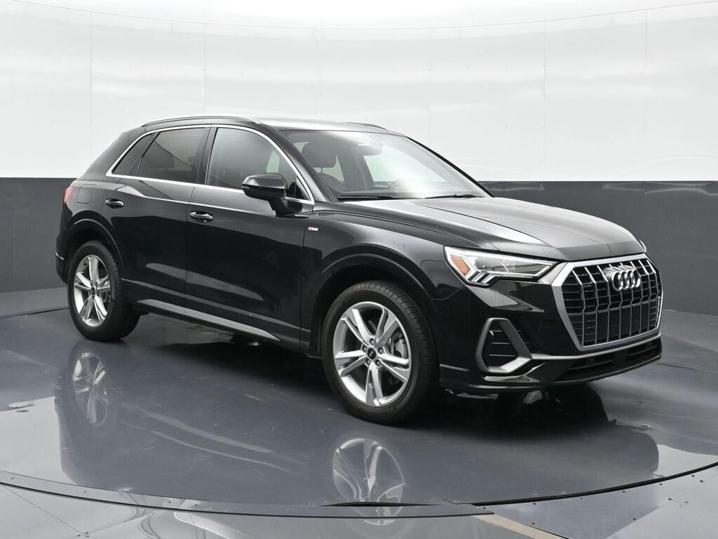 2022 Audi Q3