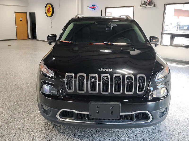 2017 JEEP Cherokee