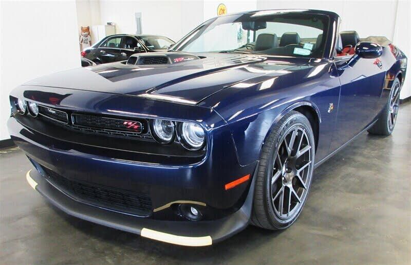 2016 DODGE Challenger