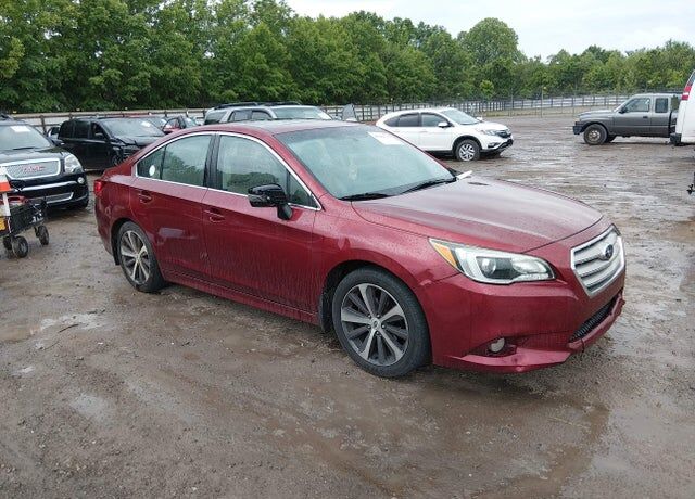 2015 SUBARU Legacy