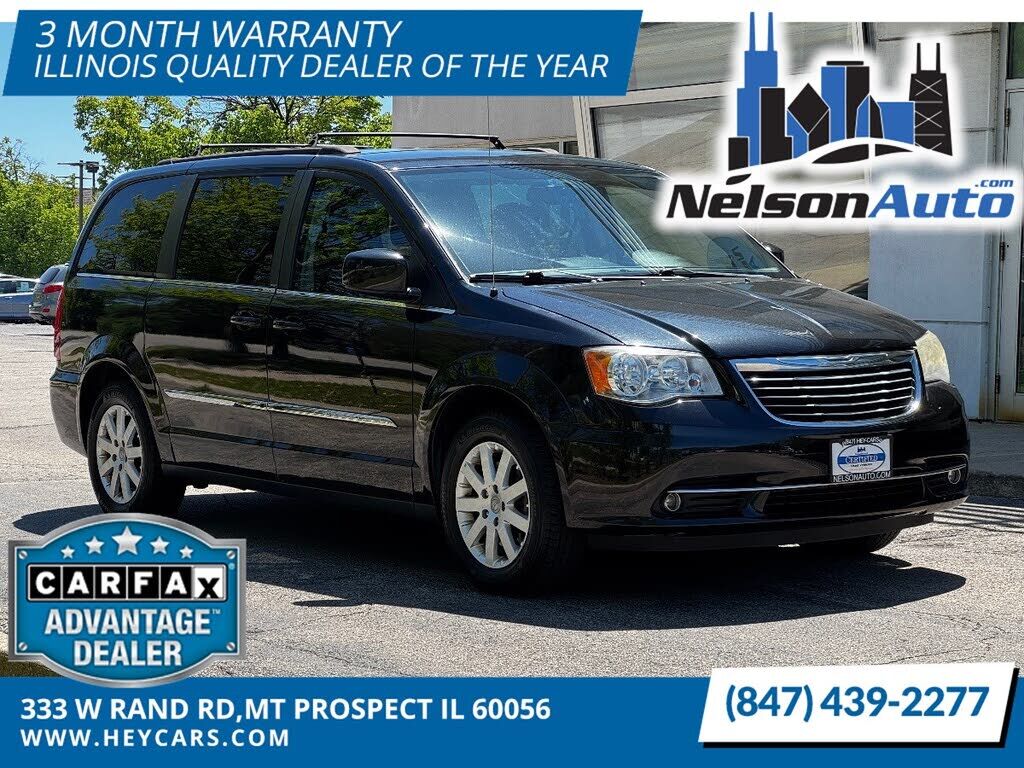 2013 CHRYSLER Town and Country
