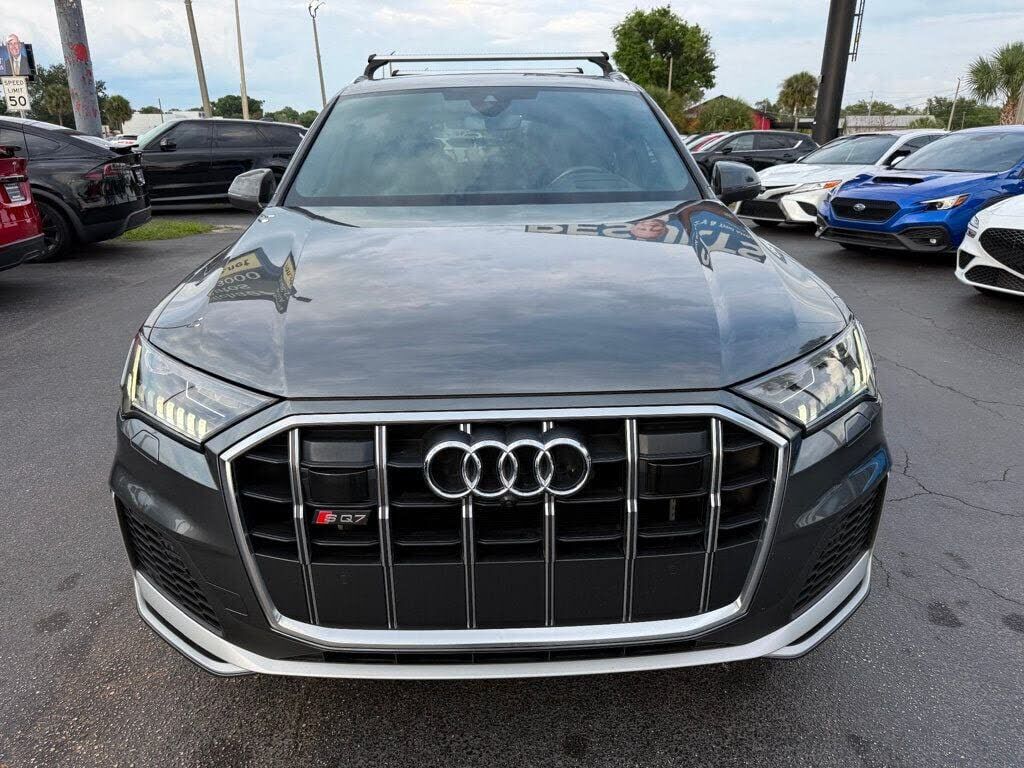2023 Audi SQ7