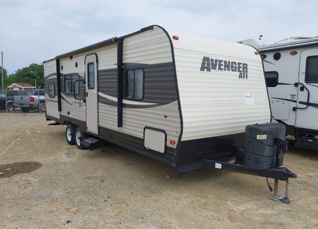 2017 FOREST RIVER Avenger
