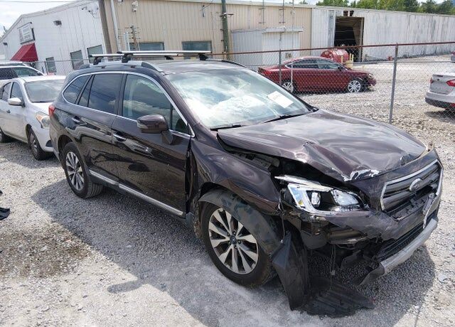 2017 SUBARU Outback