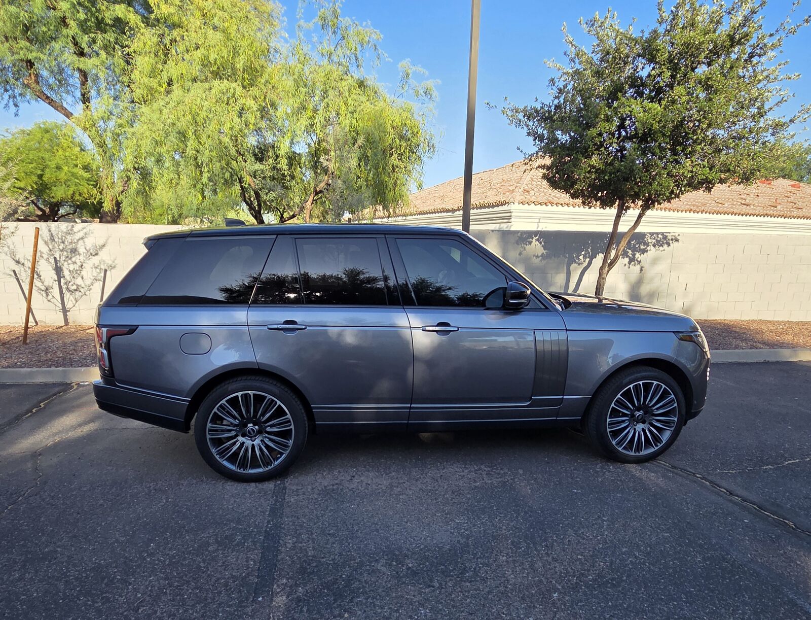 2020 LAND ROVER Range Rover