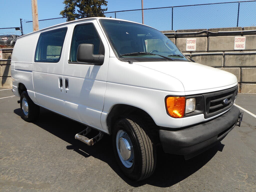 2004 FORD E-350