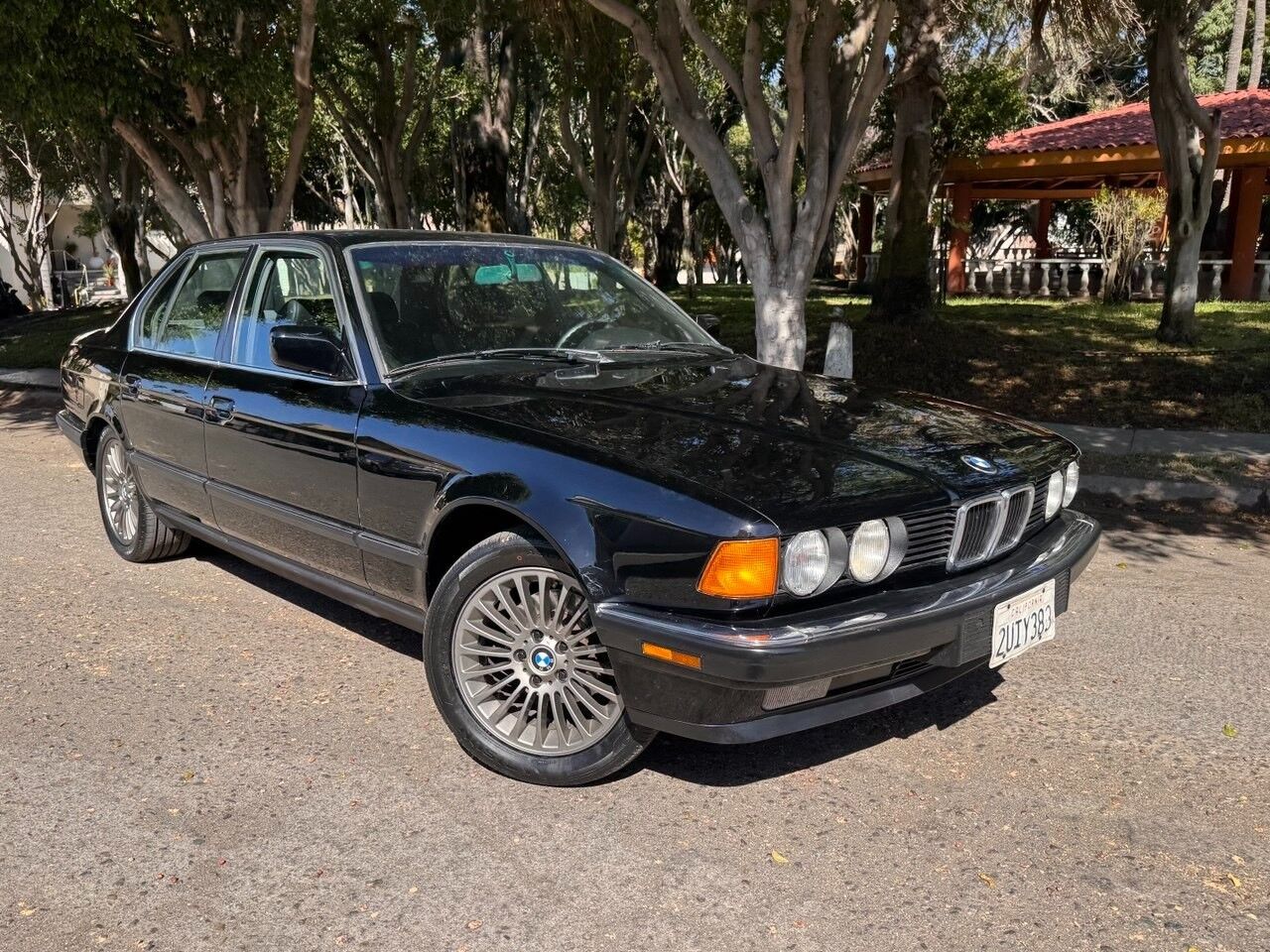 BMW 735i