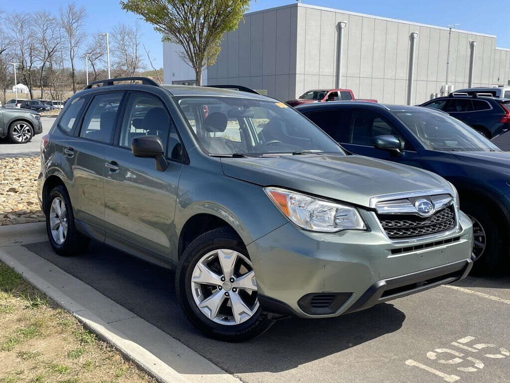 2016 SUBARU Forester