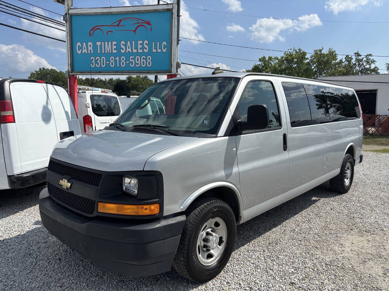 2017 CHEVROLET Express