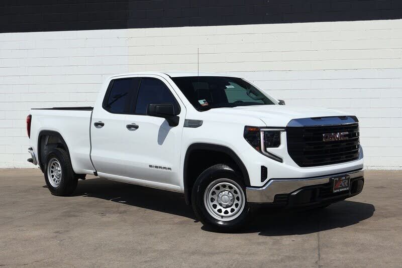 2023 GMC Sierra
