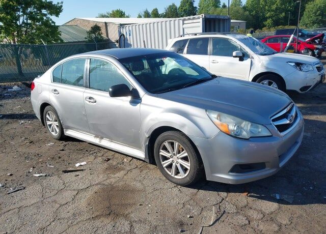 2011 SUBARU Legacy