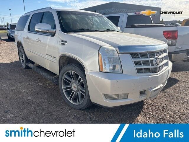 2012 CADILLAC Escalade