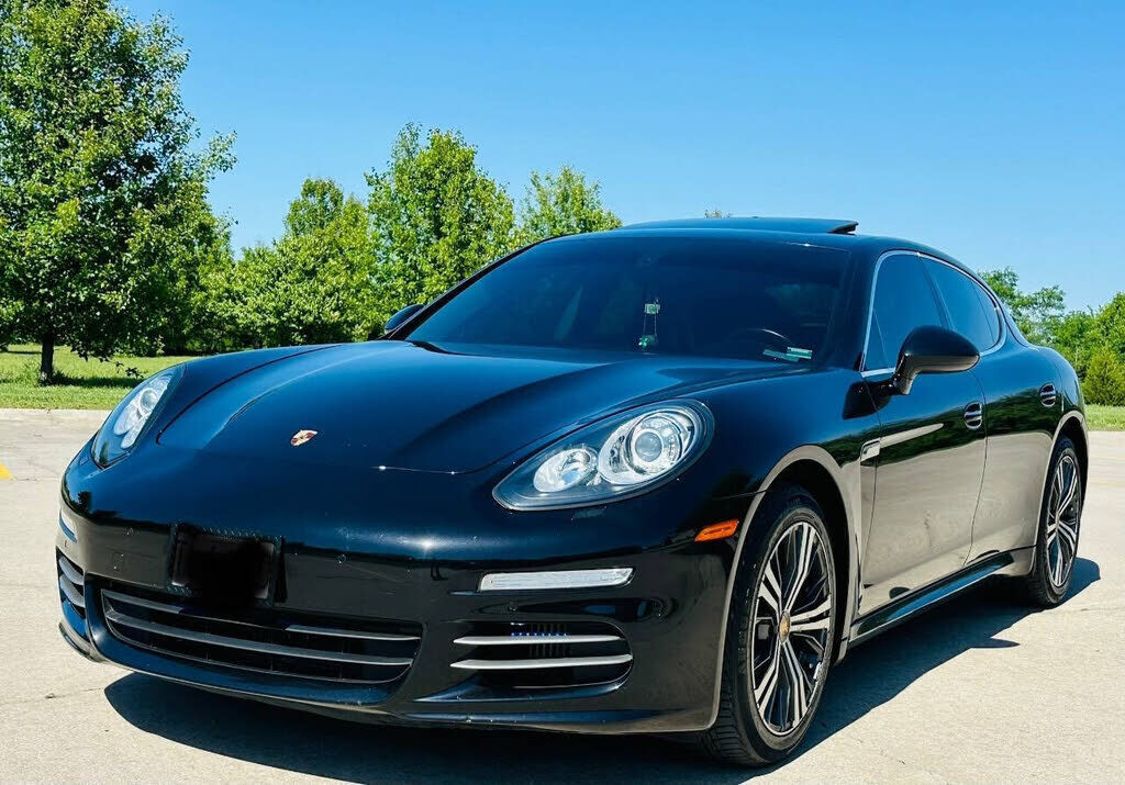 2014 PORSCHE Panamera