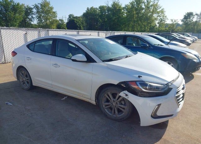 2017 HYUNDAI Elantra