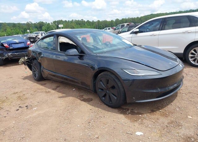 2024 TESLA Model 3