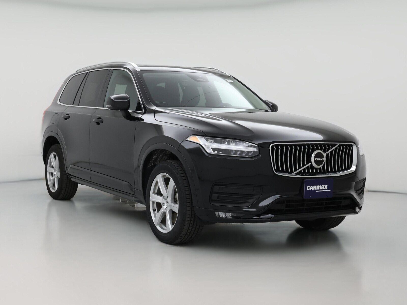 2023 VOLVO XC90
