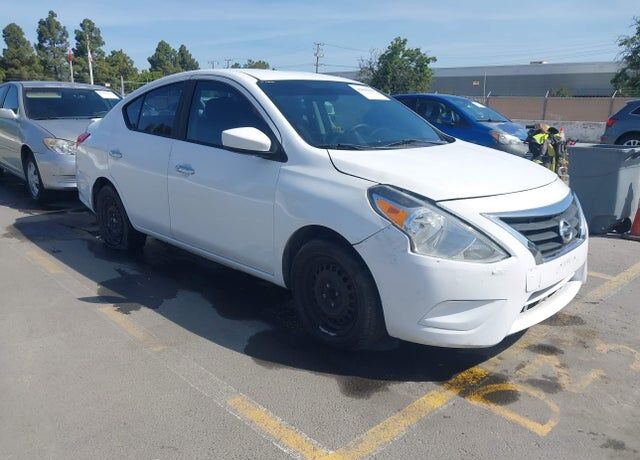 2018 NISSAN Versa