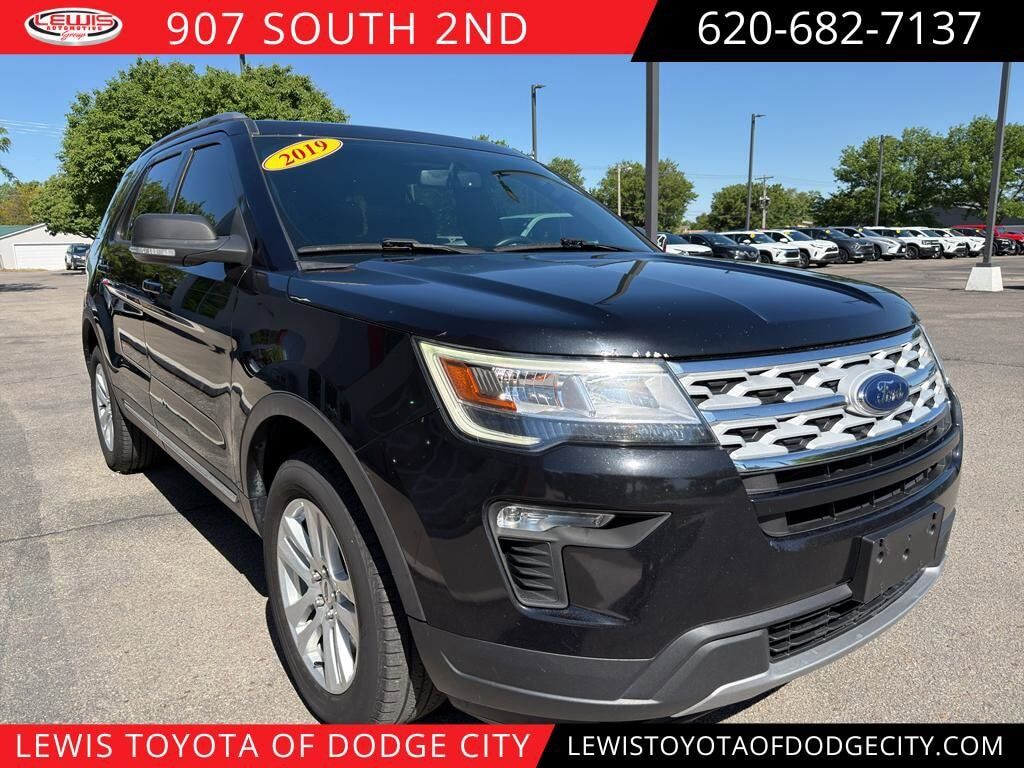 2019 FORD Explorer