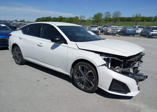 2023 NISSAN Altima