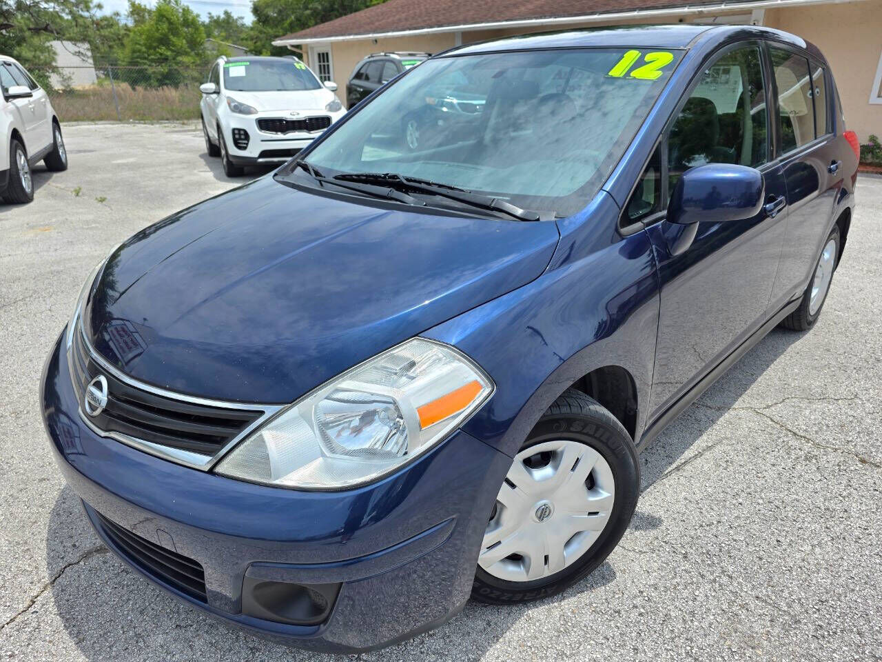 2012 NISSAN Versa