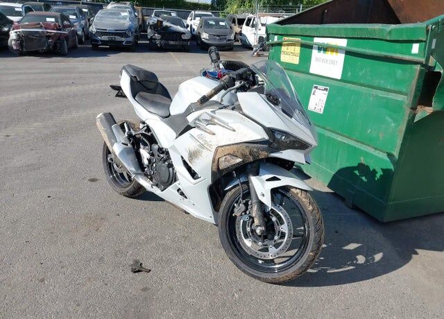 2025 KAWASAKI Ninja