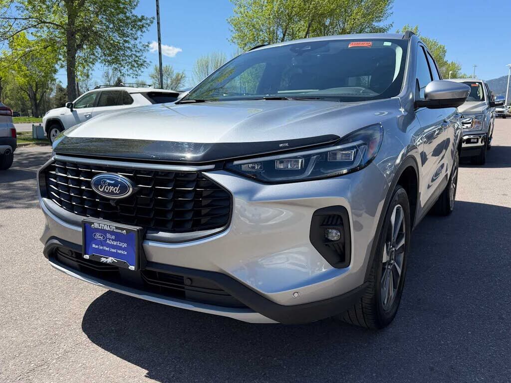 2024 FORD Escape