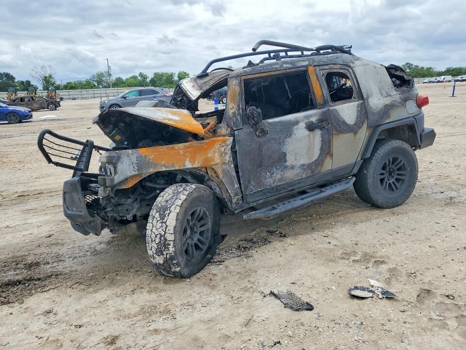 Toyota FJ Cruiser