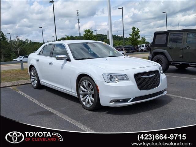 2019 CHRYSLER 300