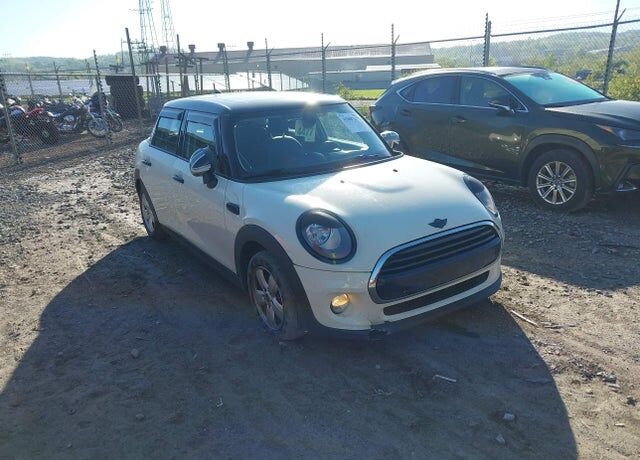 2017 MINI Cooper