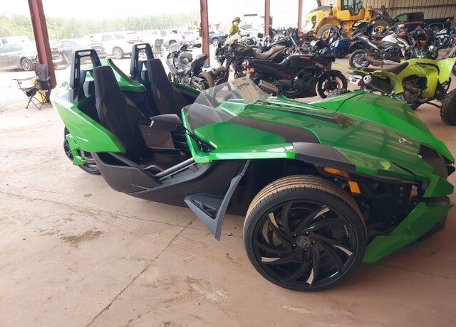 2018 SLINGSHOT Slingshot Premium