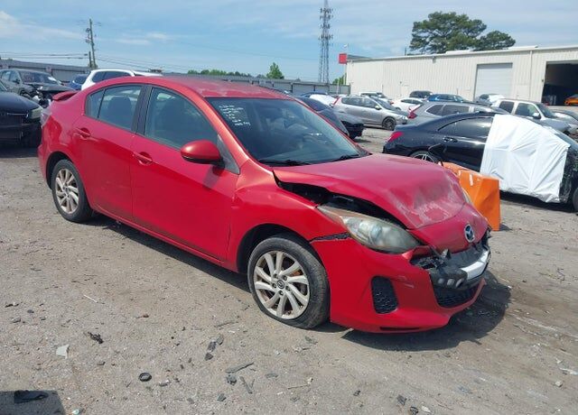 2013 MAZDA Mazda3