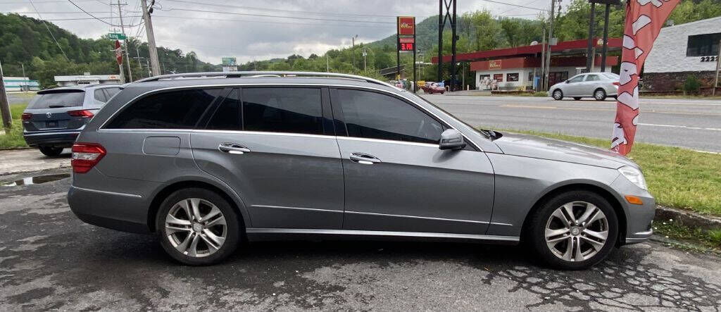 2011 MERCEDES-BENZ E-Class