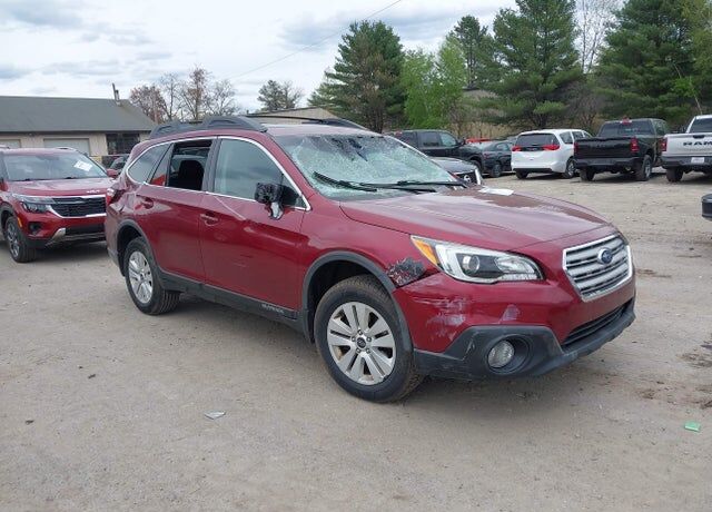 2015 SUBARU Outback