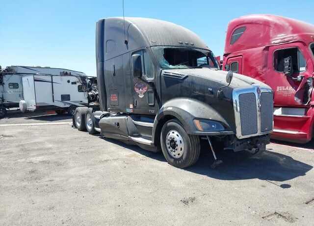 2011 KENWORTH T7 Series