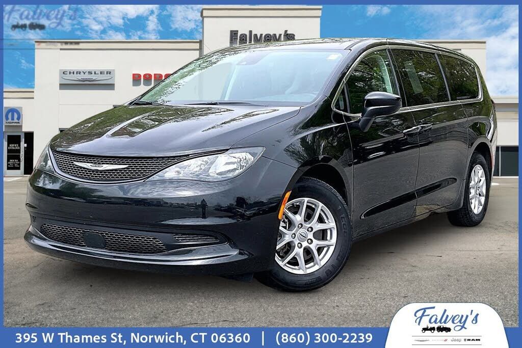 2023 CHRYSLER Voyager