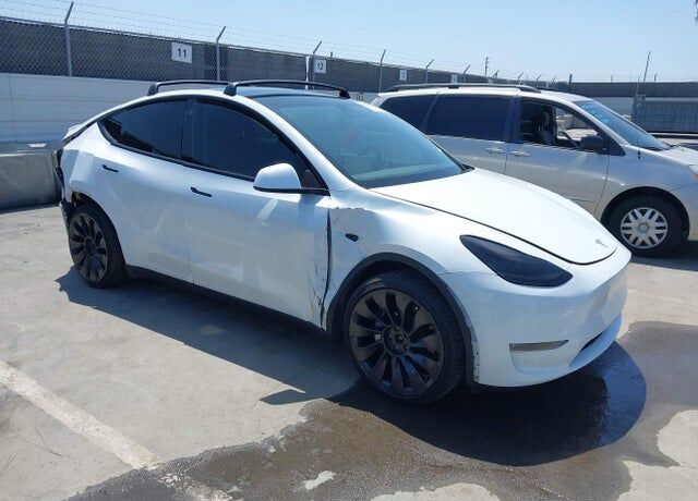 2021 TESLA Model Y